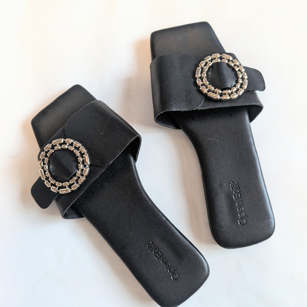 Open edit   slide black and silver